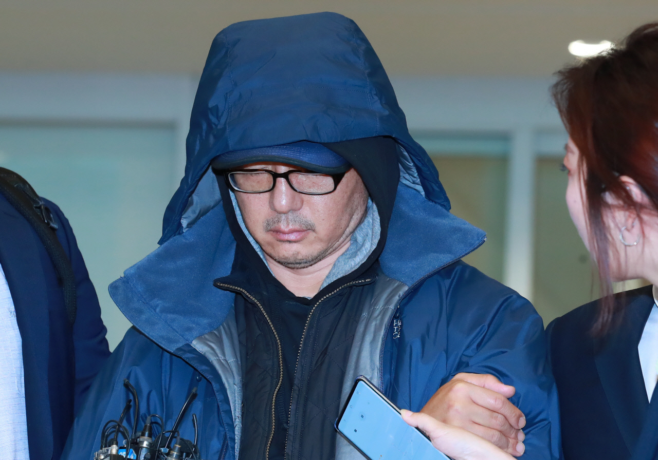 This file photo shows Chung Han-keun arriving at Incheon International Airport, west of Seoul, on June 22, 2019. (Yonhap)