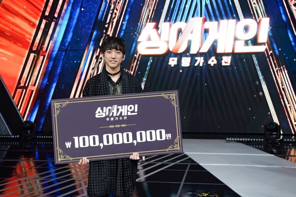 Singer No. 30, Lee Seung-yoon, wins JTBC’s “Sing Again.” (JTBC)