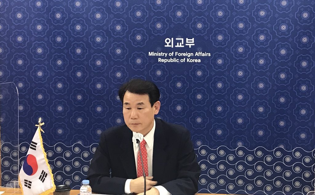 Jeong Eun-bo, South Korea's top negotiator in defense cost-sharing talks with the United States, holds a virtual meeting with his US counterpart, Donal Welton, on Feb. 5, 2021 in this photo provided by the foreign ministry. (Ministry of Foreign Affairs)