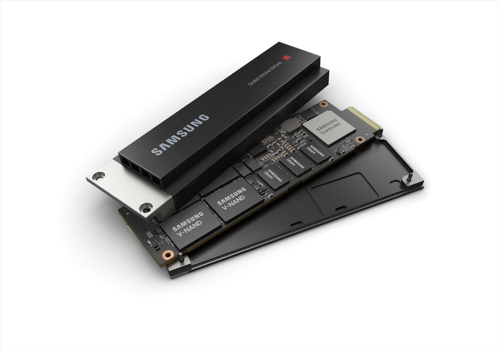 This photo, provided by Samsung Electronics Co. on Wednesday, shows the company's latest data center-use solid state drive product, PM9A3E1.S. (Samsung Electronics Co.)