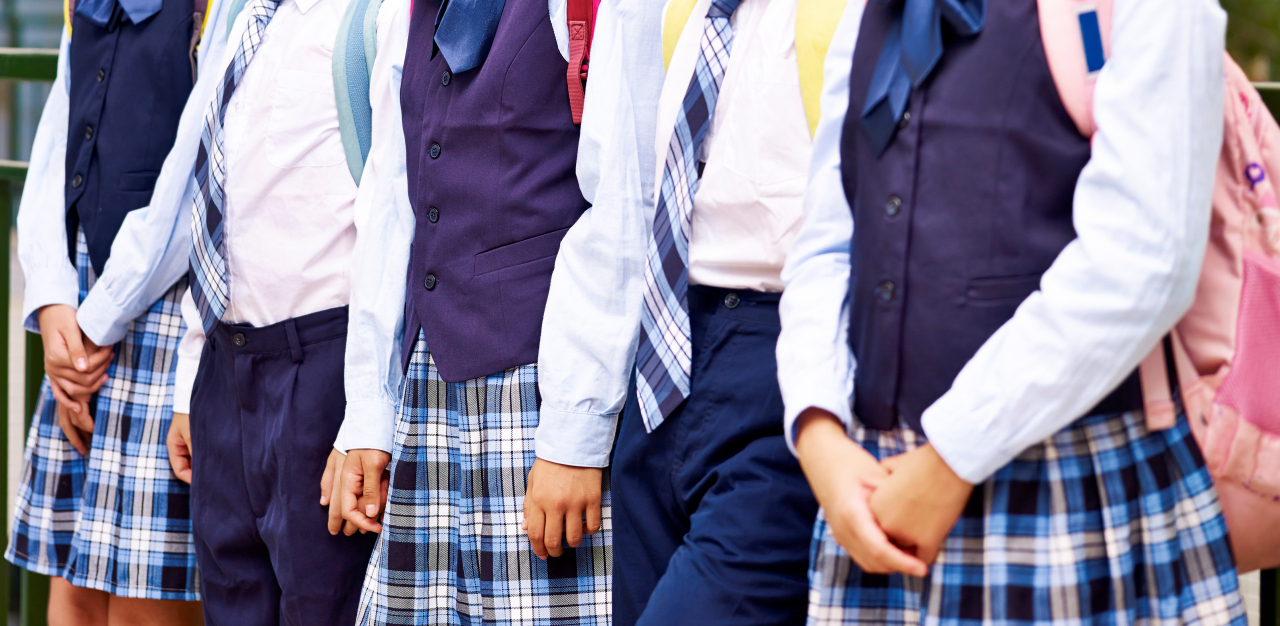 여중 팬티 타이완 여중, 男교사 보는 데서 700명 학생 속옷색 검사