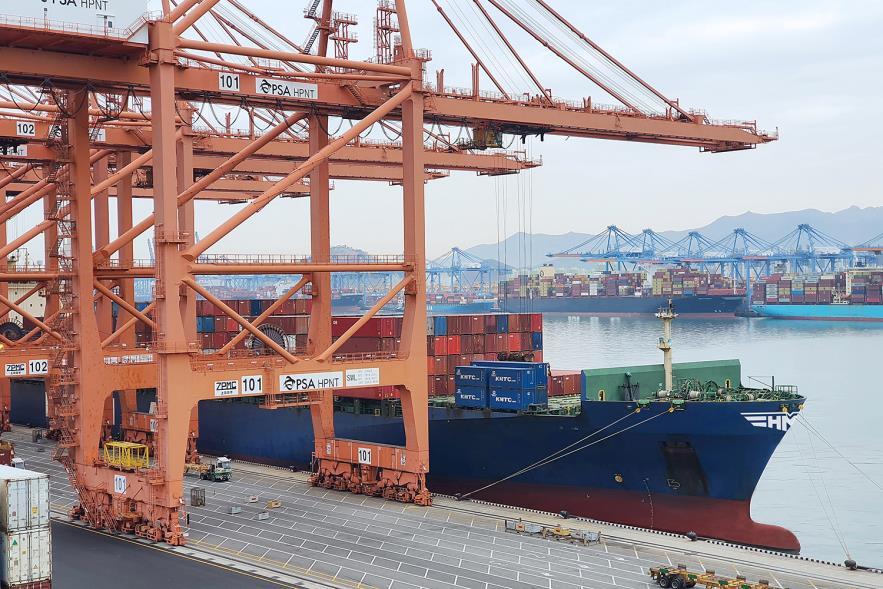 The Goodwill, a 4,600-twenty-foot-equivalent-unit cargo ship from HMM, will be allocated to the European sea route to help out local small and medium-sized exporters that have been hit by the Suez Canal blockage and a recent freight charge hike. (HMM)
