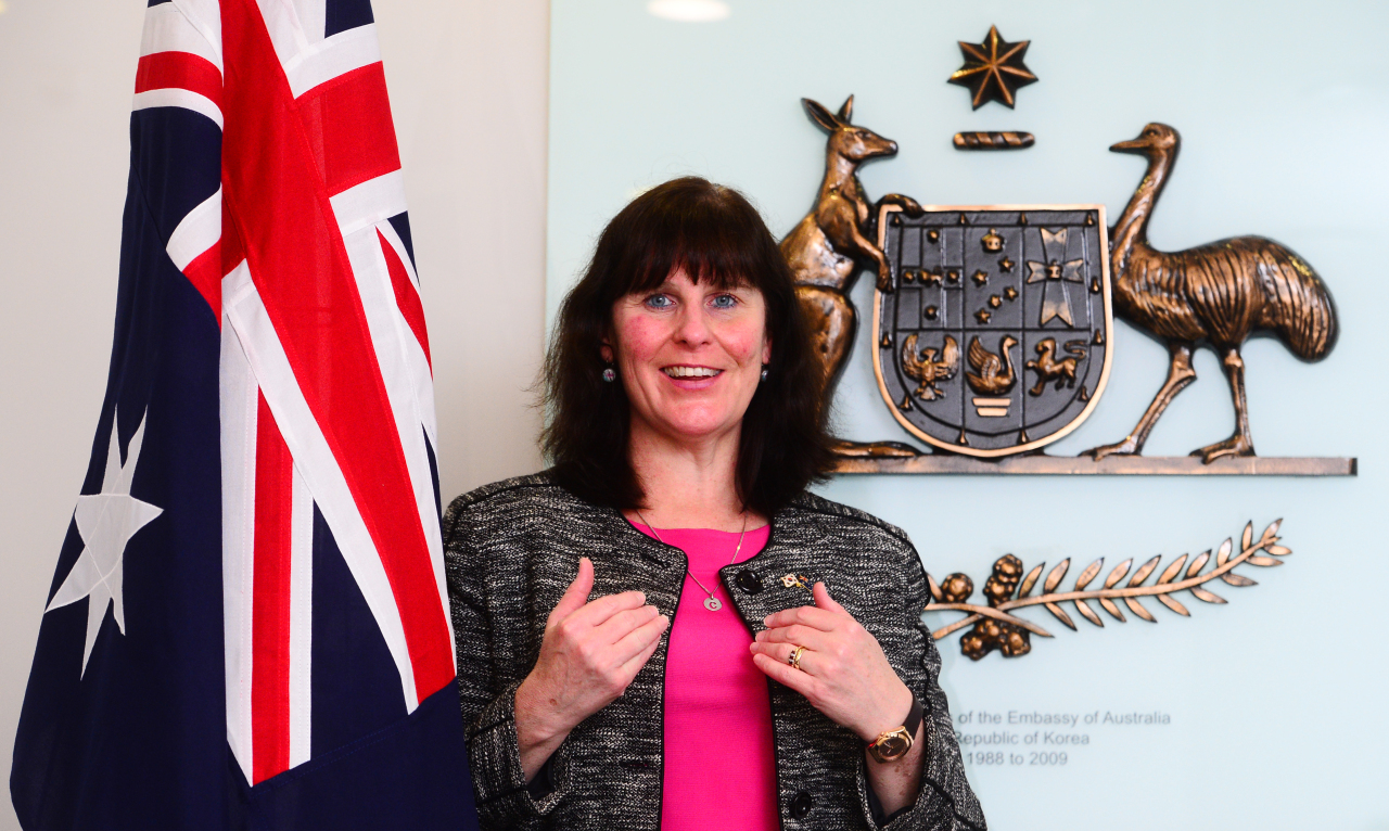 Catherine Raper, Australian ambassador to South Korea, poses for a photo during an interview with The Korea Herald at her office in Jongno, Seoul. (Park Hae-mook/The Korea Herald)