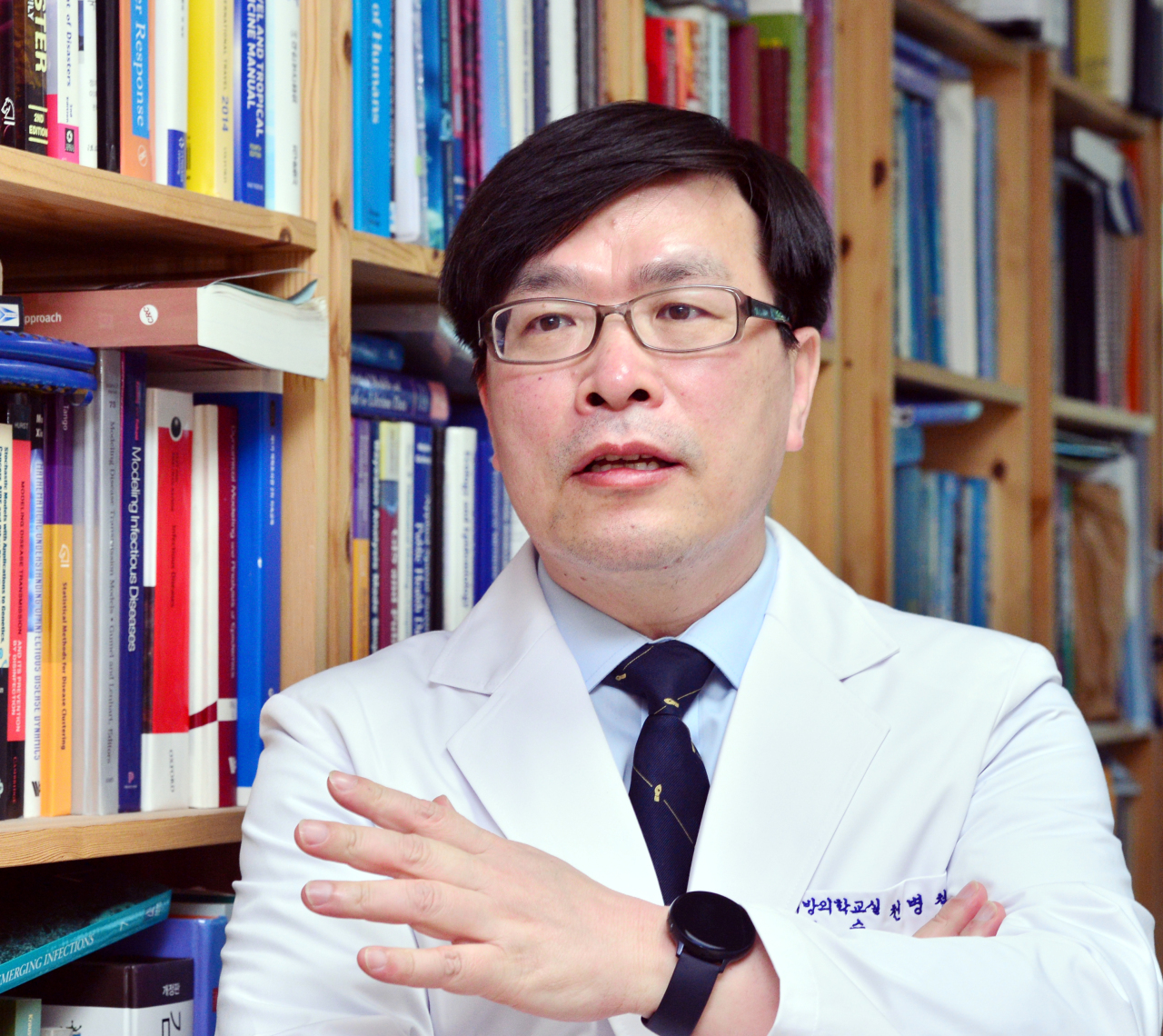 Infectious disease epidemiologist Dr. Chun Byung-chul speaks to The Korea Herald in his office at Korea University in Seongbuk, northern Seoul. (Park Hyun-koo/The Korea Herald)