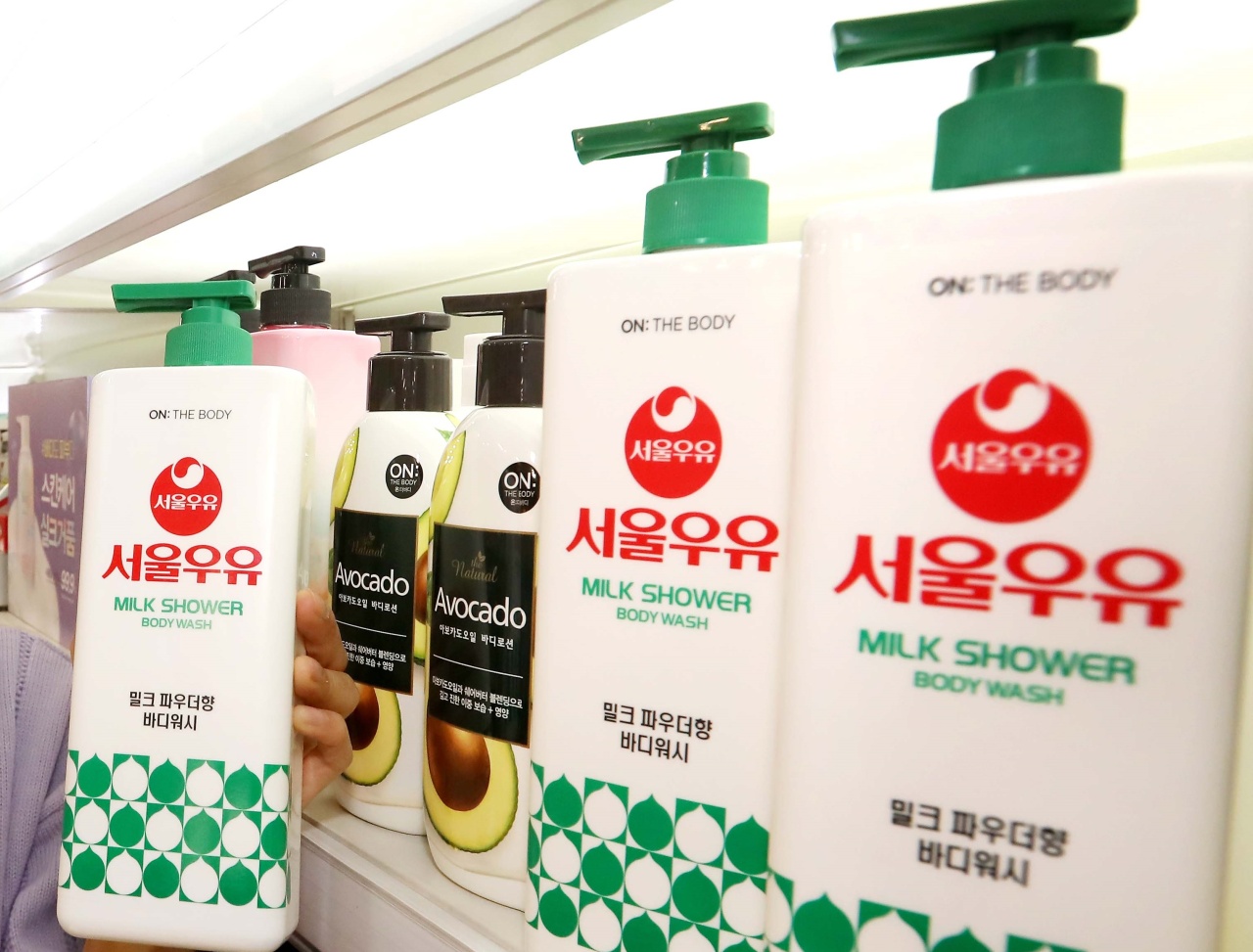Supermarket chain Homeplus released a body wash inspired by Seoul Milk earlier this month. (Homeplus)