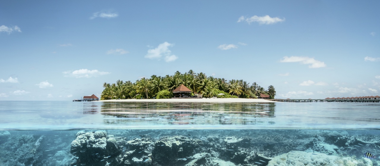 Robinson Club Maldives, a resort located in the Maldives (HanaTour)