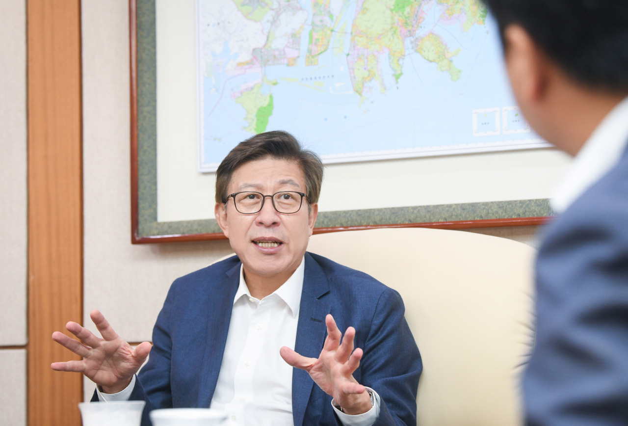 Busan Mayor Park Heong-joon (Busan City)
