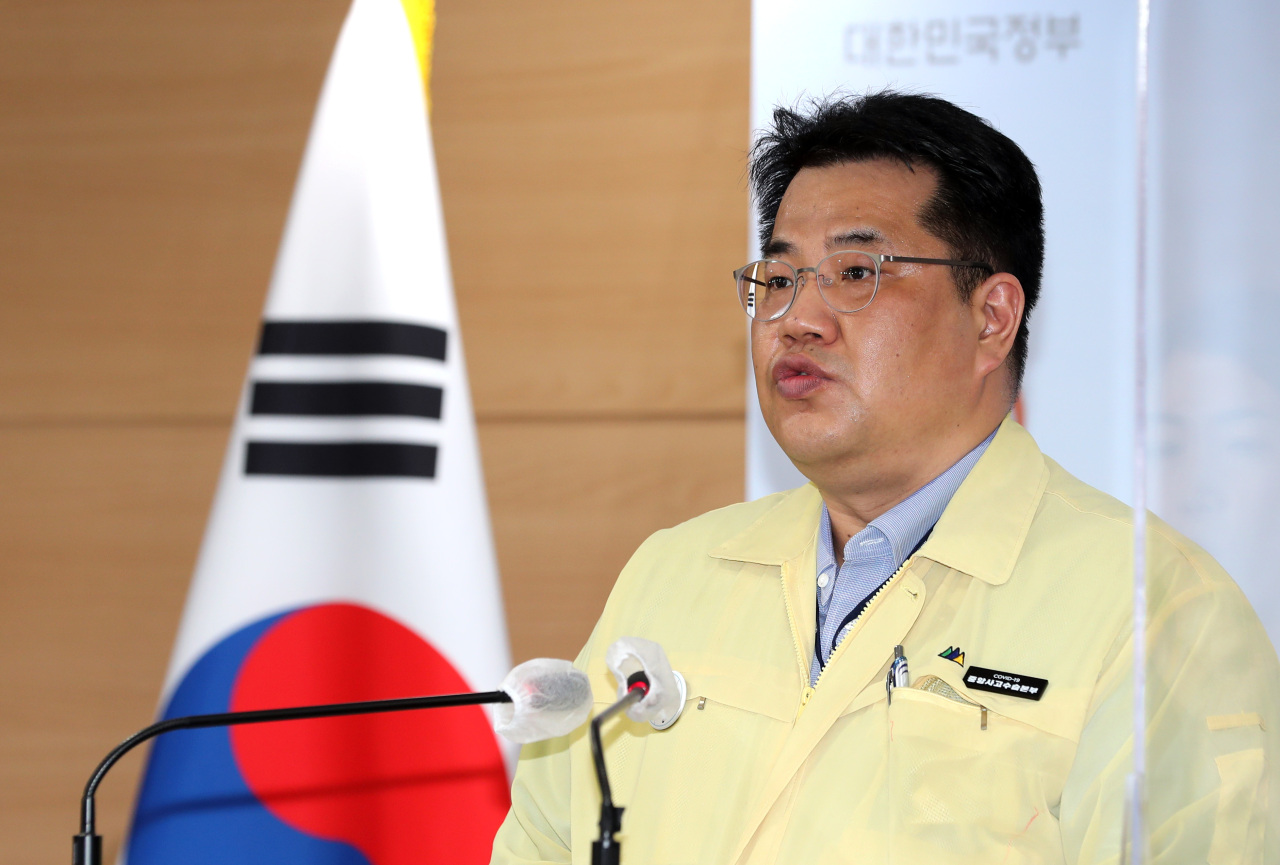 Son Young-rae, the South Korean Ministry of Health and Welfare`s spokesperson, speaks during a press briefing on June 6. (Yonhap)