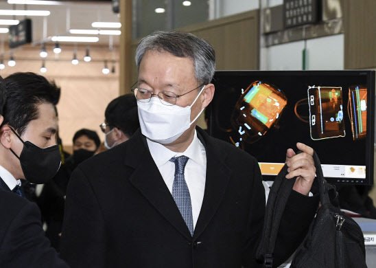 Former Trade, Industry and Energy Minister Paik Un-gyu (Yonhap)