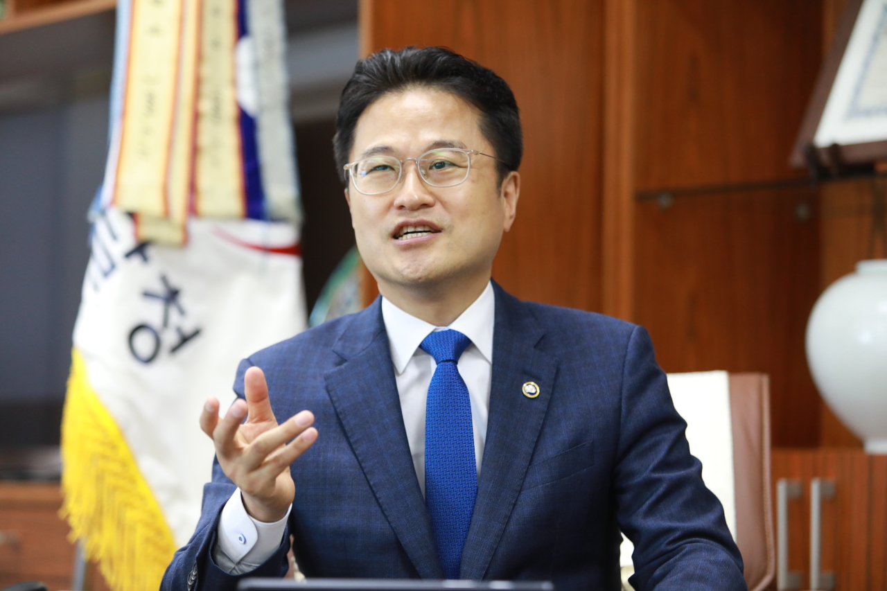 Public Procurement Service Administrator Kim Chung-woo (PPS)