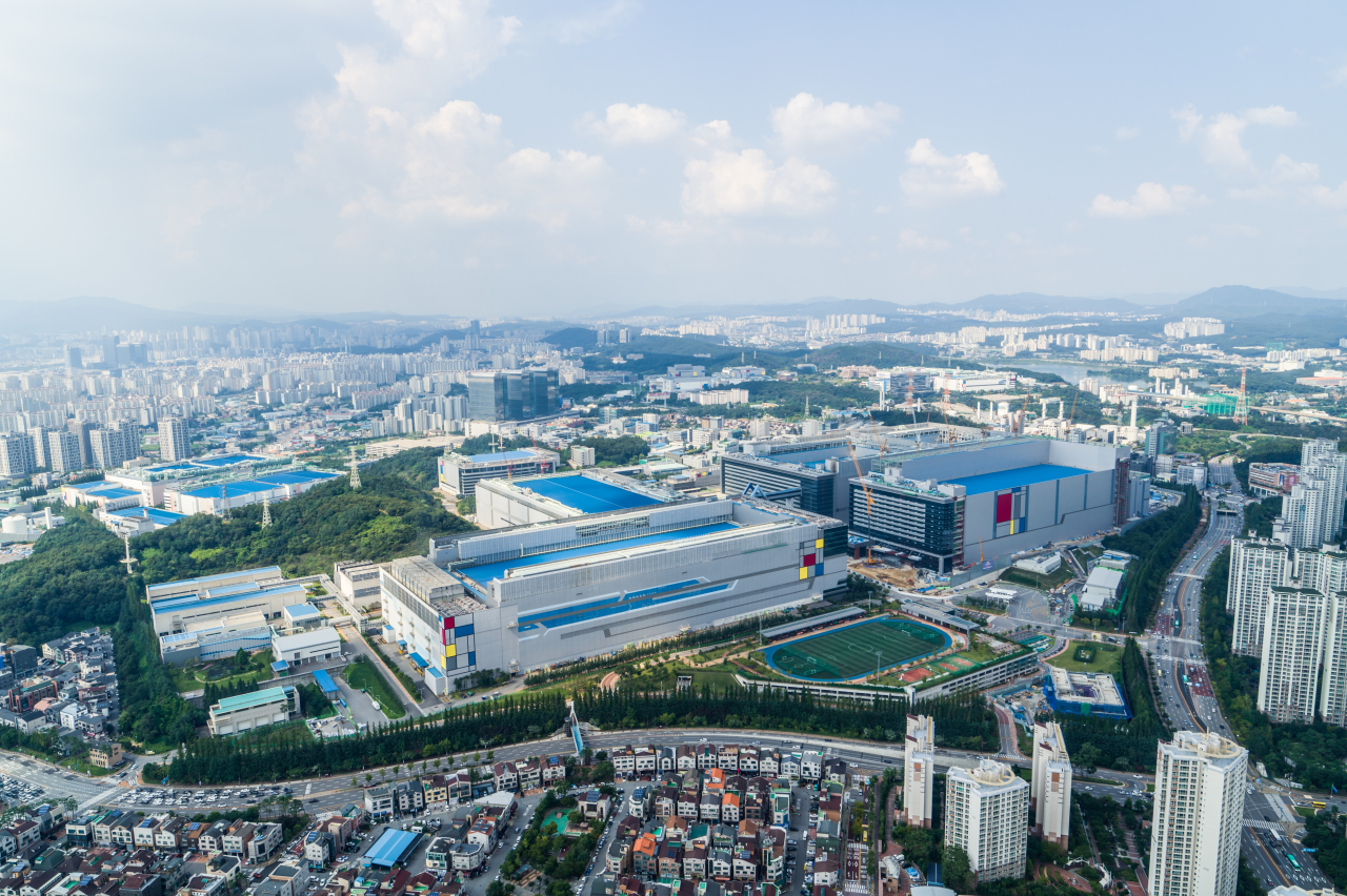 Samsung chips plants in Hwaseong, Gyeonggi Province (Samsung Electronics)