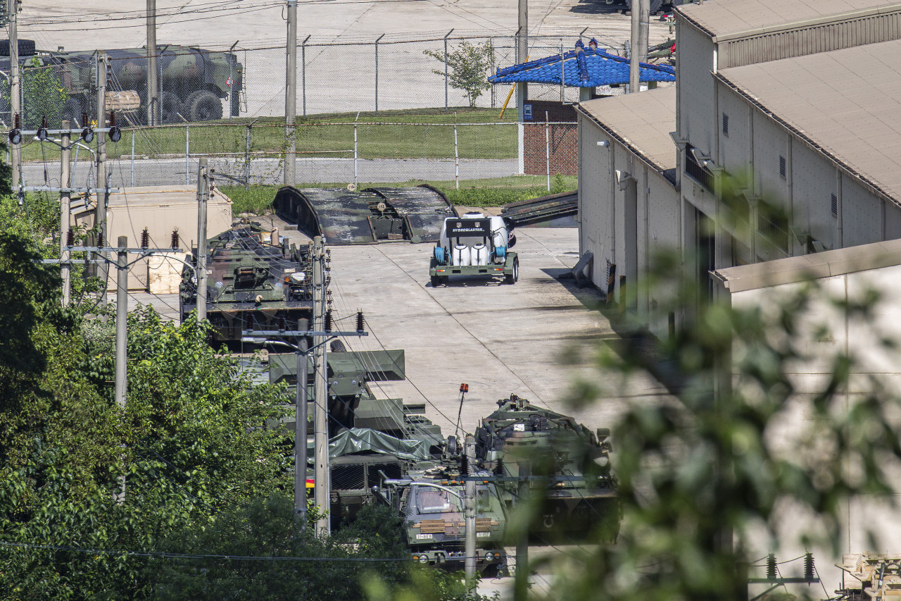 This file photo, taken Aug. 5, 2021, shows military vehicles at US military base Camp Casey in Dongducheon, 40 kilometers north of Seoul. (Yonhap)