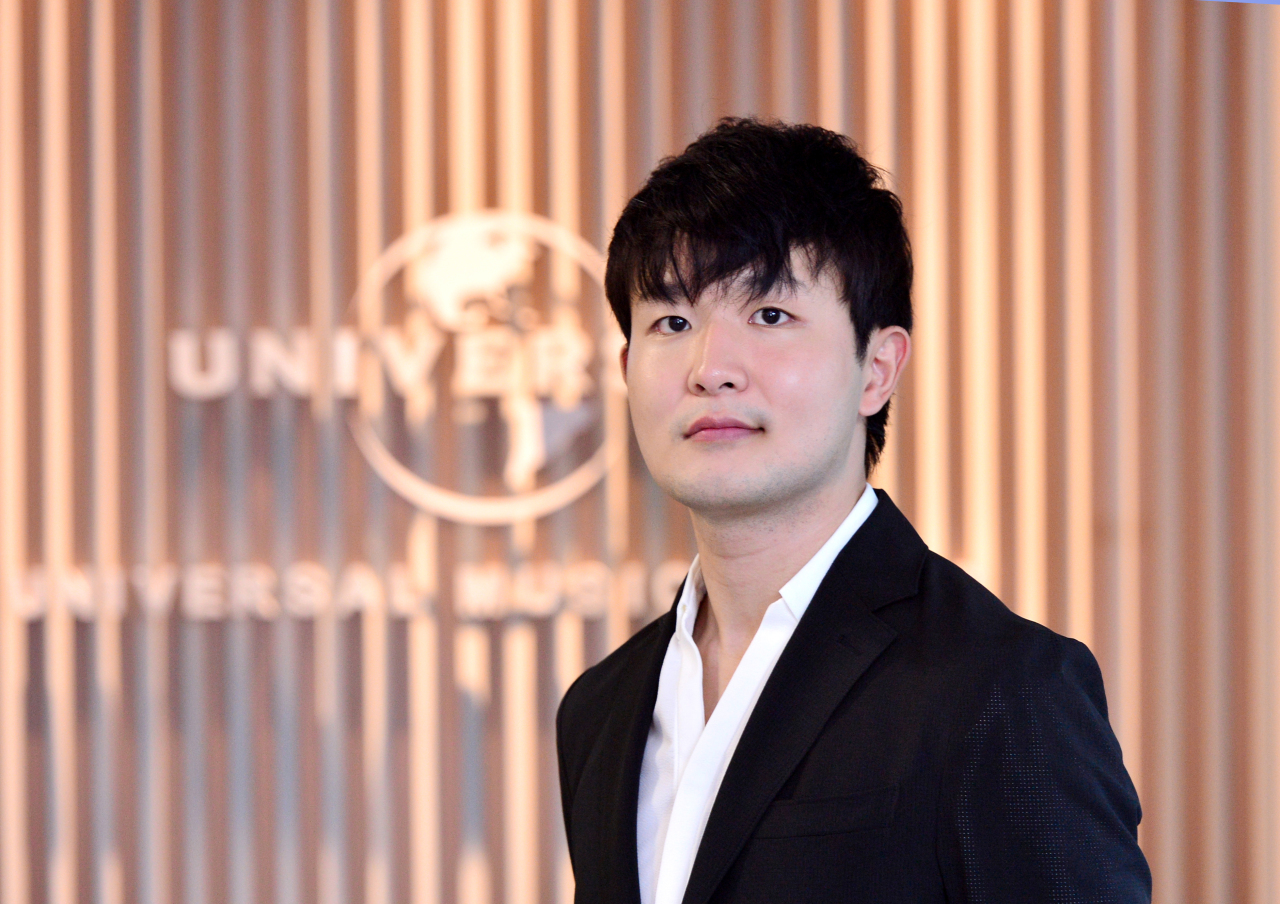 Pianist Sunwoo Yekwon poses at Universal Music in Seoul before an interview with The Korea Herald on Aug. 17. (Park Hyun-koo/The Korea Herald)