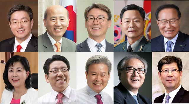 Clockwise from top left: Park Bong-kyu, Lee Man-eui, Park Hyun-mo, Jang Jun-kyu, Koo Ja-gwan, Kang Hee-gap, Han In-seok, Park Gi-ju, Choi Jin-young, Cho Eun-kyung (Korea CEO Summit)