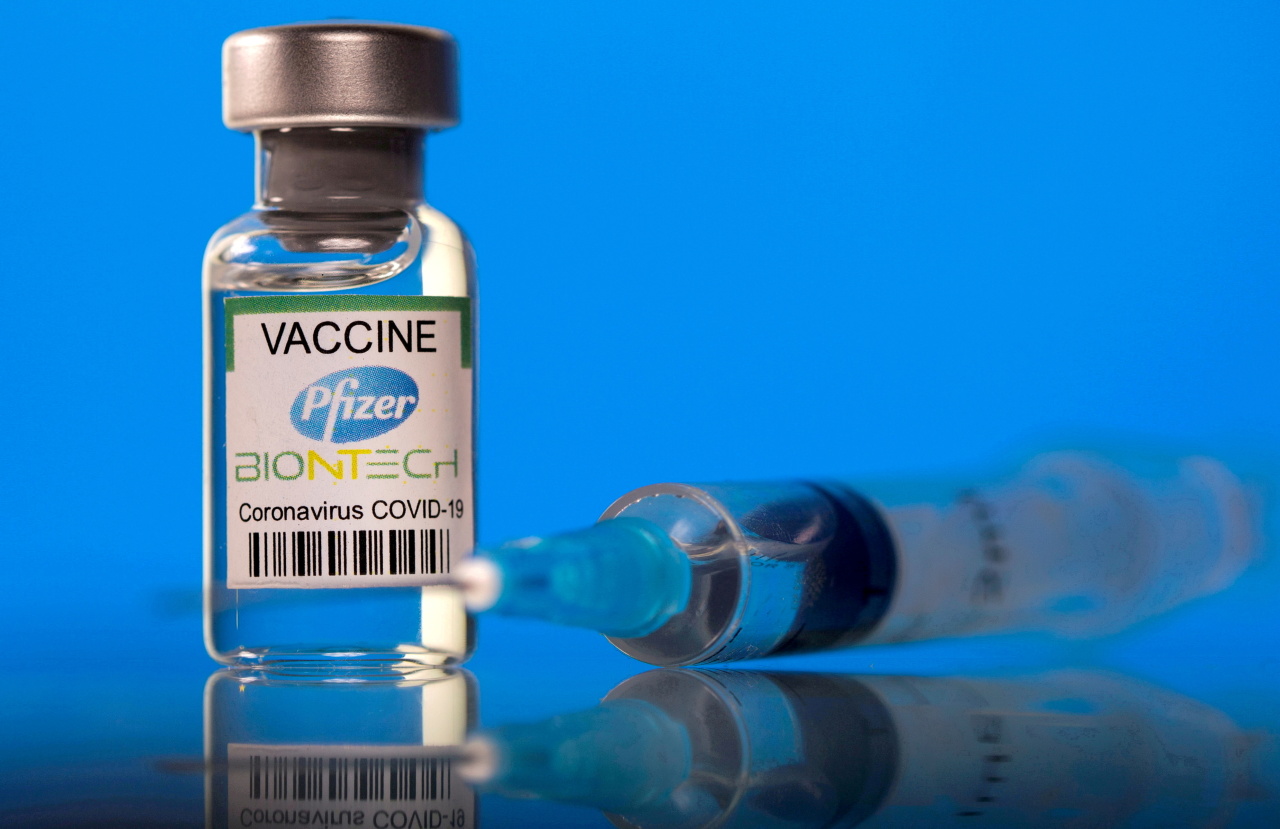 This stock photo shows a vial of Pfizer`s COVID-19 vaccine. (Yonhap-Reuters)