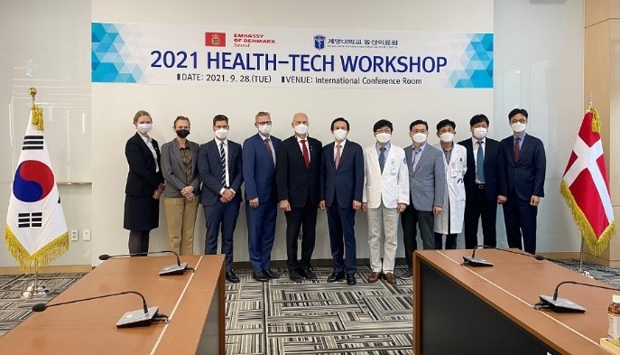 Participants of 2021 Health-Tech Workshop pose for a photo at the Keimyung University Dongsan Medical Center in Daegu. (Embassy of Denmark in Korea)
