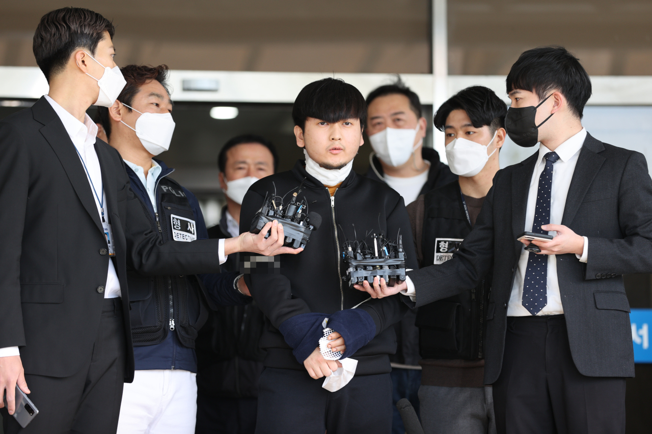 Suspect Kim Tae-hyeon speaks before being sent to the Seoul Northern District Prosecutors’ Office. (Yonhap)