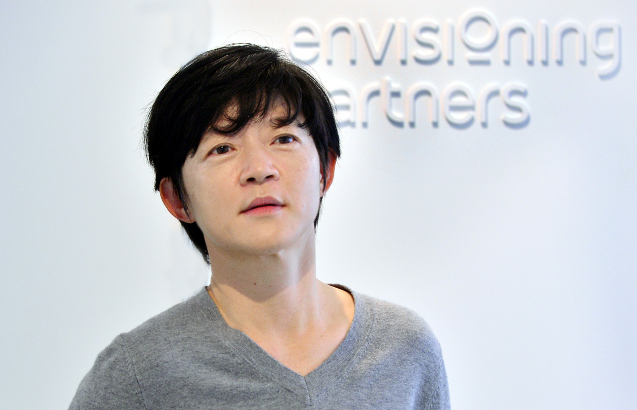 Envisioning Partners Managing Partner Je Hyun-joo speaks during an interview with The Korea Herald in Seoul. (Park Hyun-koo/The Korea Herald)