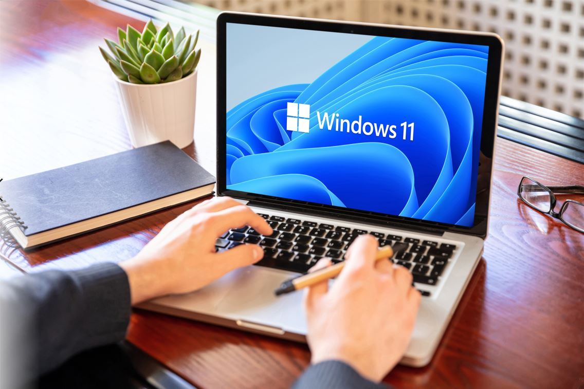 Windows 11, released on Oct. 5 worldwide, is set to have an impact on the computer market in South Korea, with a slew of factors likely to affect the pace of upgrades. (123rf)