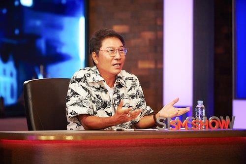 This file photo provided by SM Entertainment shows its chief producer Lee Soo-man. (SM Entertainment)