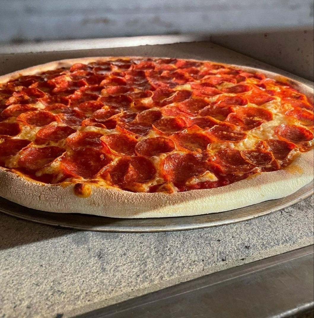 “Our basic philosophy is to top our pies with pepperoni so there are no empty spots left,” Dope Pizza Bakers CEO Shin Jae-uk says of Dope’s Pepperoni Planet. (Photo credit: Dope Pizza Bakers)