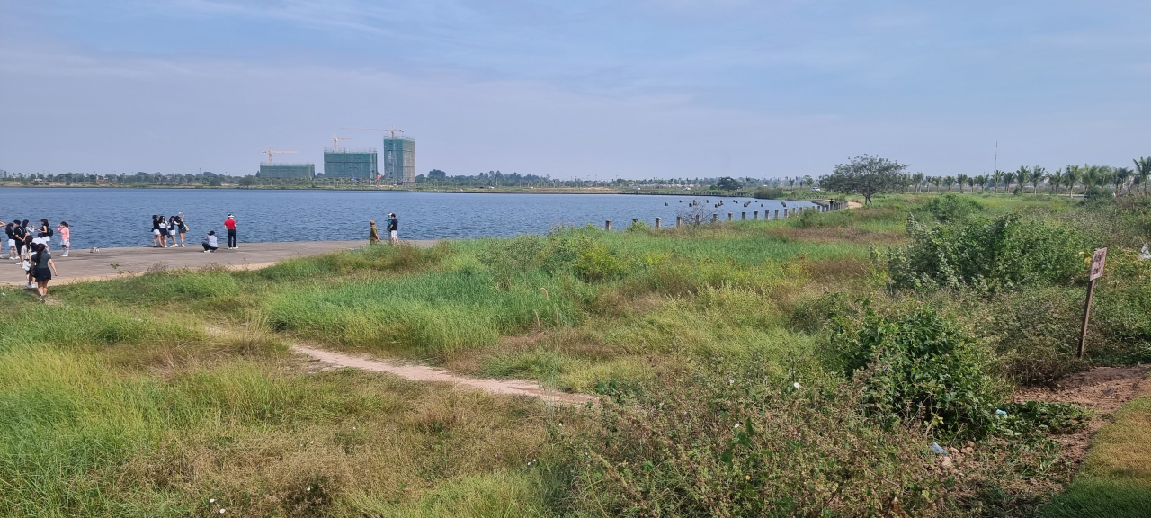 The Thatluang Lake Special Economic Zone in Vientiane, Laos (Jungheung Group)