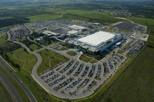 This file photo shows the company's chip plant in Austin, Texas. (Samsung Electronics Co.)