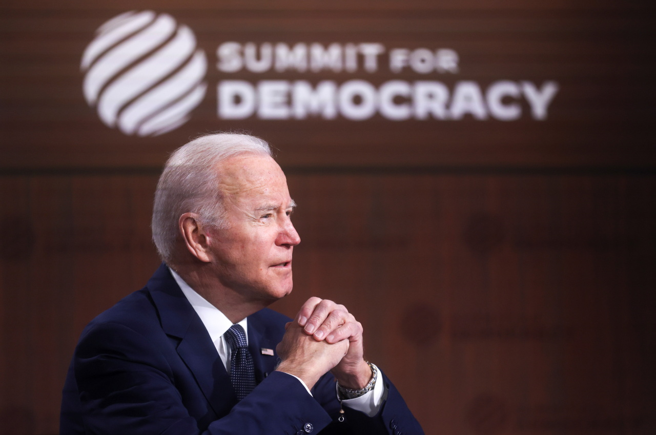 US President Joe Biden delivers the opening speech at the Democracy Summit at the White House in Washington on Thursday (local time). (Yonhap)