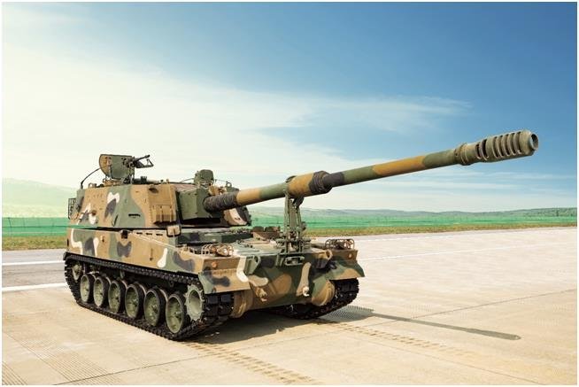 This undated photo, released by Hanwha Defense, a South Korean defense firm, shows South Korea's K-9 self-propelled howitzer. (Hanwha Defense)