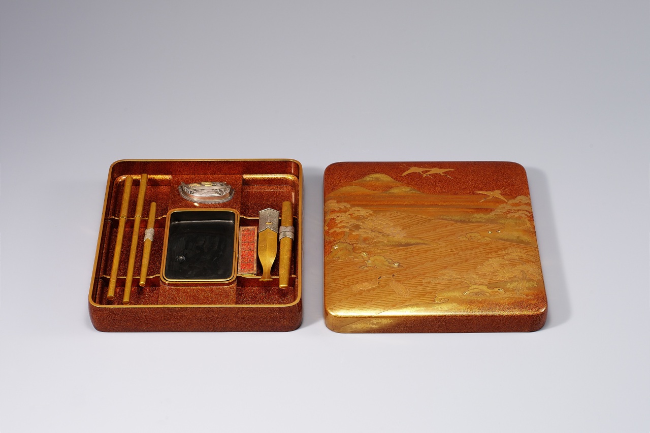 An inkstone box from Japan’s Edo period (National Museum of Korea)