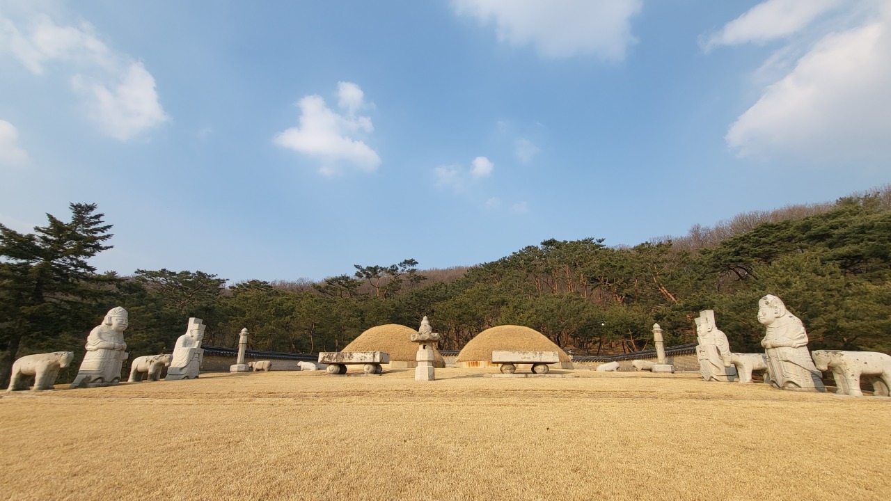 The royal tombs of the parents of King Injo, the 16th ruler of Joseon, were designated a UNESCO World Heritage Site in 2009. (Kim Hae-yeon/ The Korea Herald)