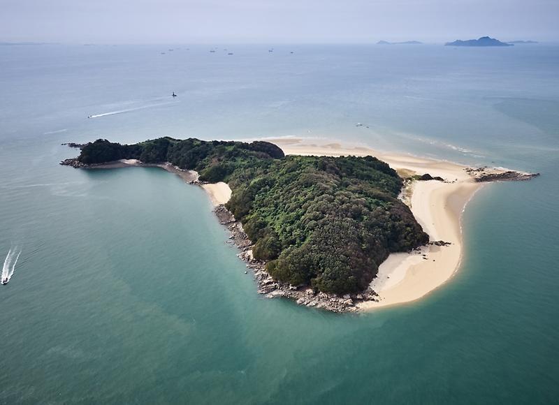 An aerial image of Saseungbongdo, an uninhabited island located in Incheon. (Incheon Tourism Organization)