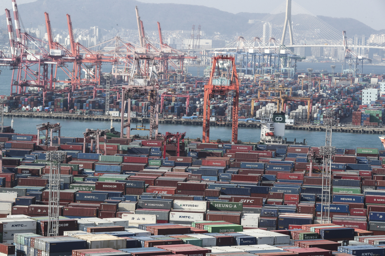 A view of the container terminal at Busan Harbor on Tuesday (Yonhap)