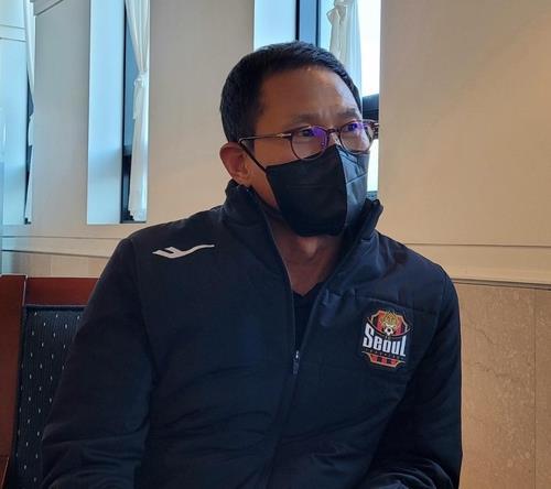 FC Seoul head coach An Ik-soo speaks with Yonhap News Agency in an interview in Namhae, some 500 kilometers south of Seoul, on Wednesday. (Yonhap)