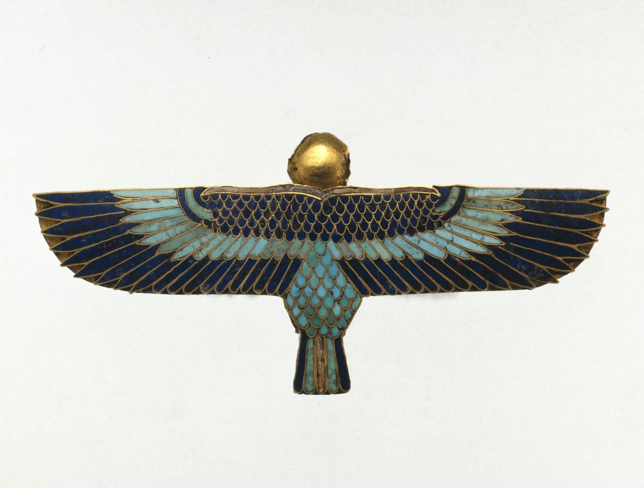A bird shaped “ba,” meaning “soul” in Egyptian mythology, which functions as an amulet (NMK)
