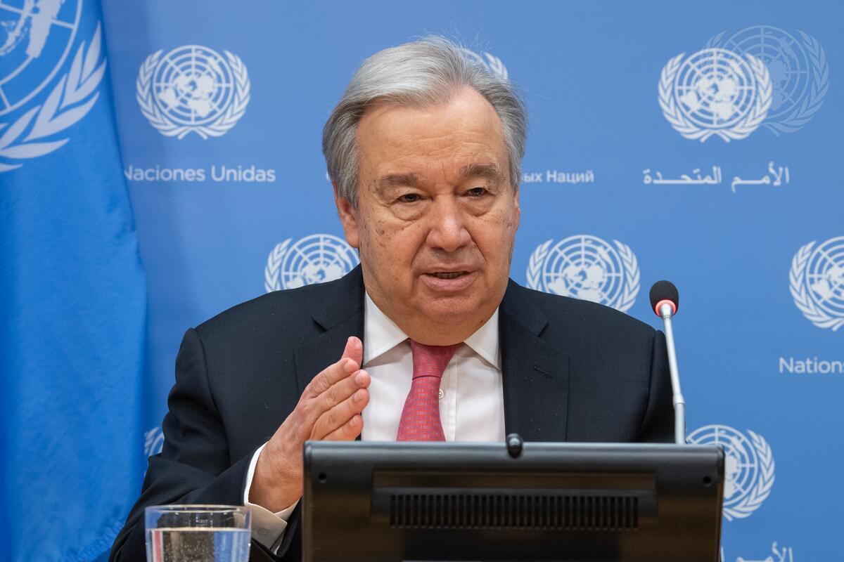 Secretary-General António Guterres briefs reporters on his priorities for 2022. (UN Photo/Eskinder Debebe)