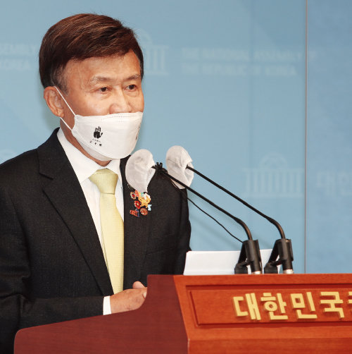 This photo shows Kim Won-wung, head of the Heritage of Korean Independence. (Yonhap)