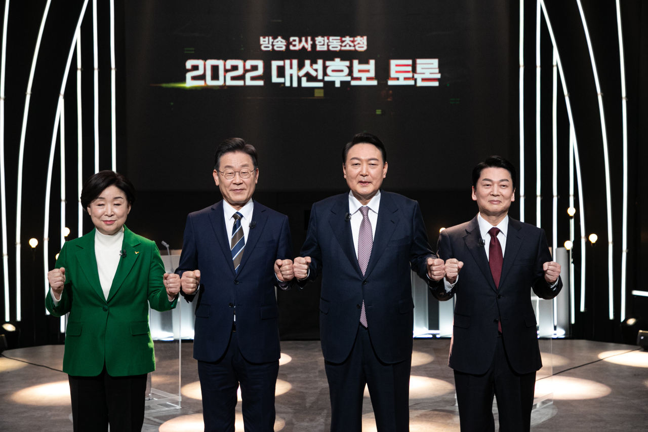 From left: Sim Sang-jeung of the Justice Party, Lee Jae-myung of the Democratic Party of Korea, Yoon Suk-yeol of the People Power Party and Ahn Cheol-soo of the People`s Party (Joint Press Corps)