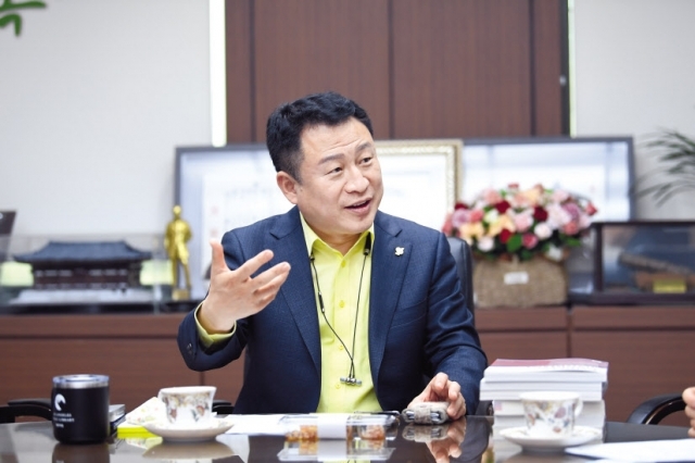 Guri Mayor Ahn Seung-nam