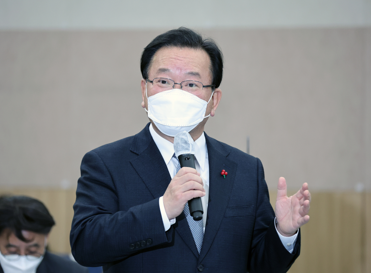 Prime Minister Kim Boo-kyum speaks during a Youth Hope ON event at EcoPro BM's plant in Pohang, North Gyeongsang Province, in this file photo taken Jan. 18, 2022. (Yonhap)