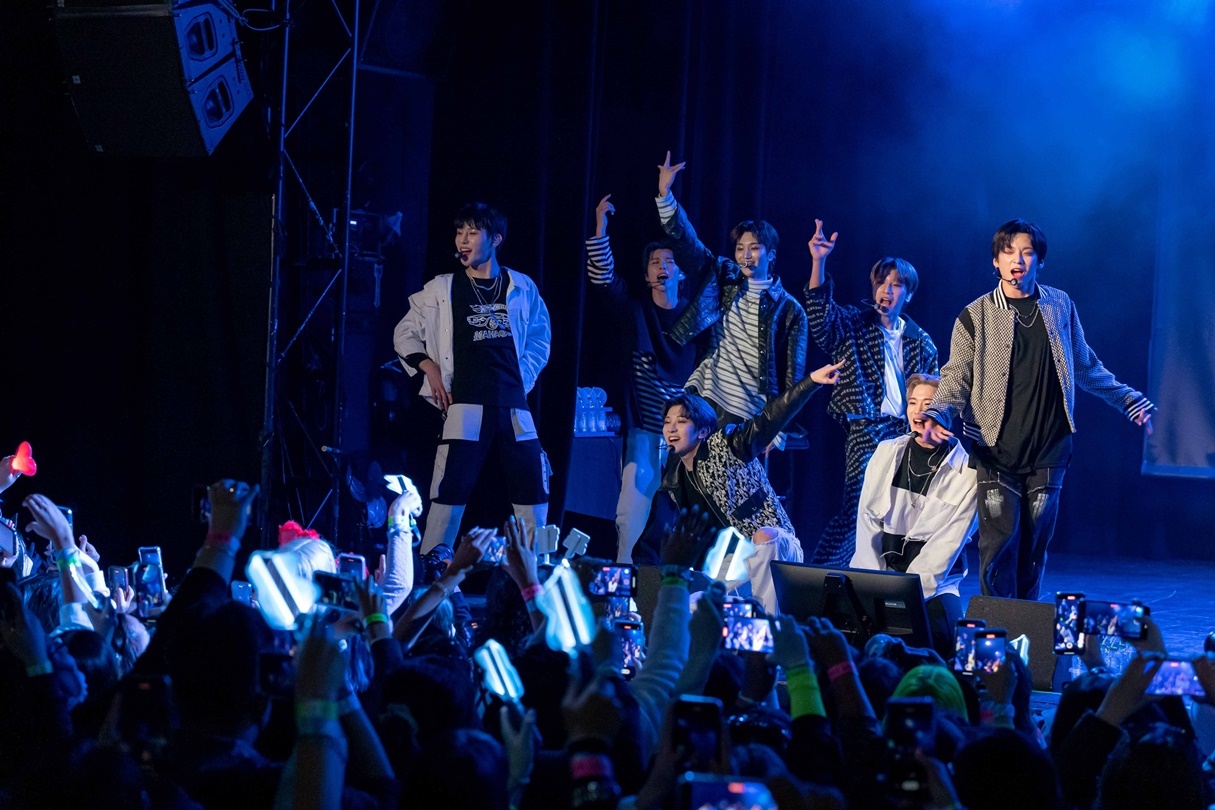 K-pop boy band Blitzers performs at El Rey Theater in Los Angeles on Feb. 5 during the band’s 2022 US Tour “Check-In.”