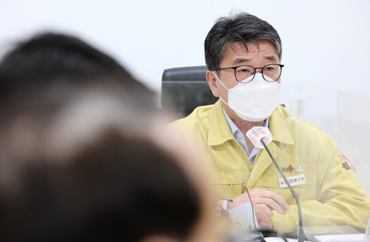 Second Vice Health and Welfare Minister Ryu Geun-hyuk speaks during a meeting held in the central city of Sejong on Wednesday. (Yonhap)