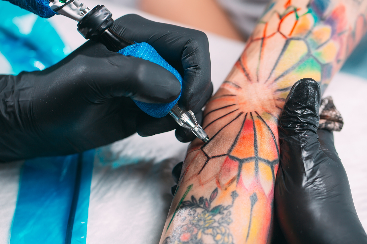 A person getting a tattoo. (123rf)