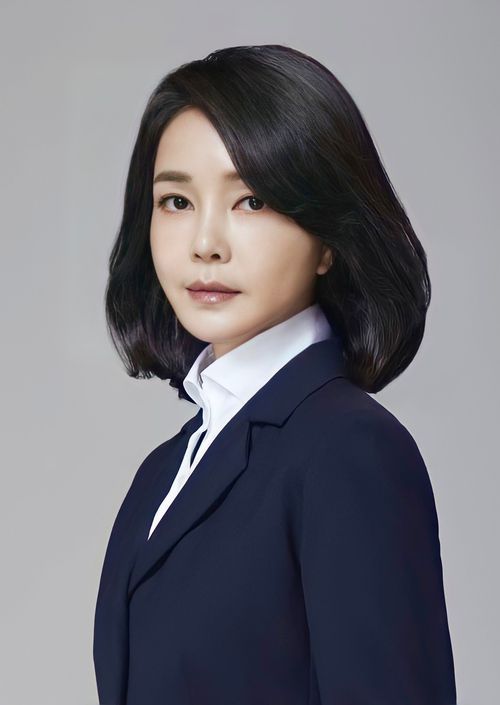Kim Keon-hee, wife of President-elect Yoon Suk-yeol (People Power Party)