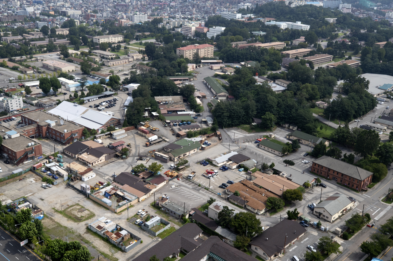 This file photo shows the US military's Yongsan Garrison in central Seoul. (Yonhap)
