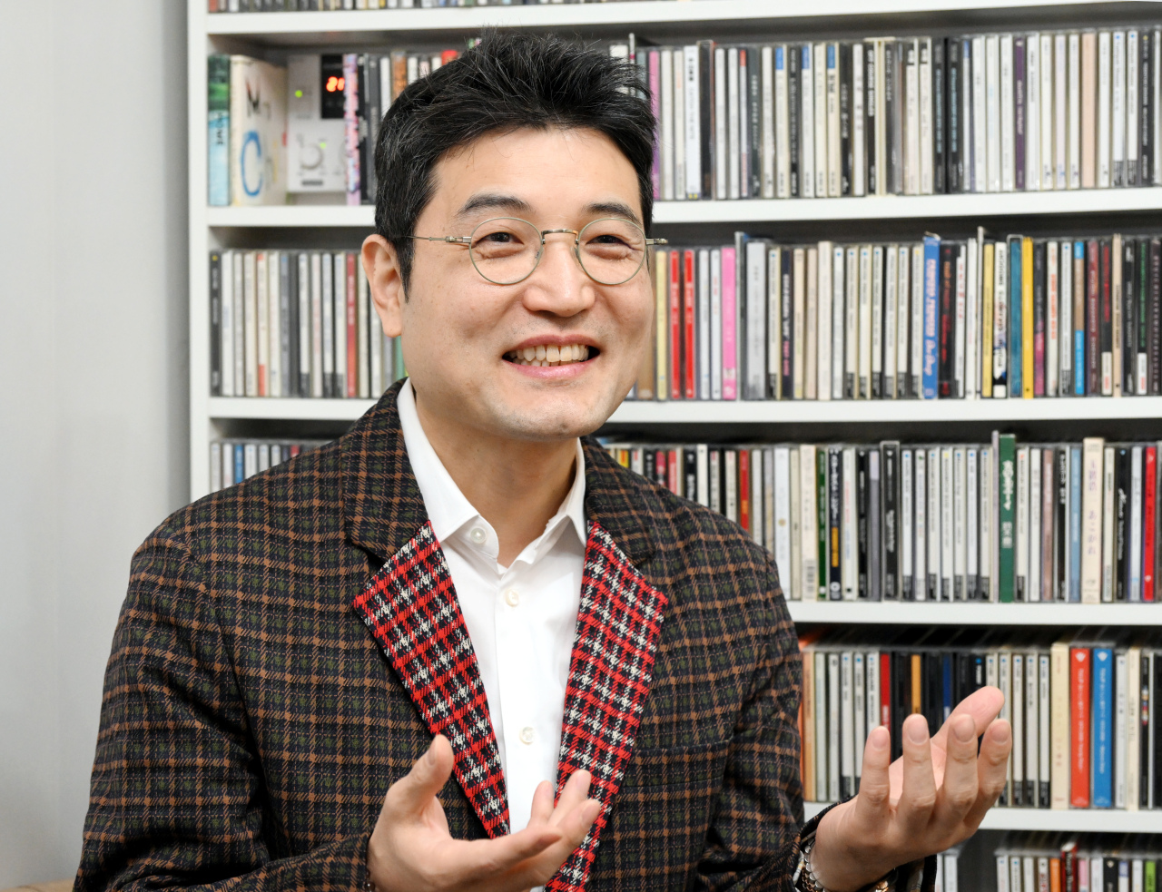Jeong Chang-hwan, chief executive officer n.CH Entertainment, poses for photos during an interview with The Korea Herald at the entertainment firm’s headquarters in southern Seoul. (Park Hyun-koo/The Korea Herald)