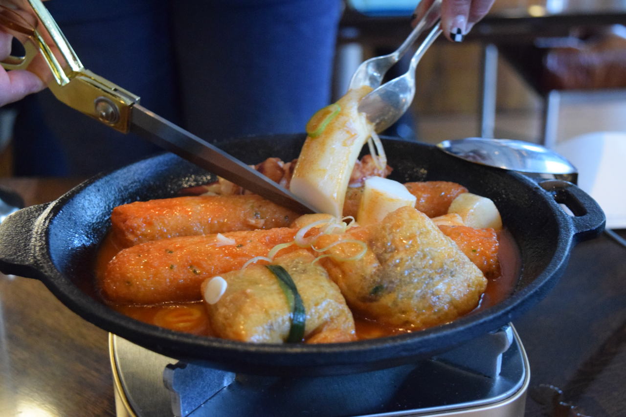 Lobster tteokbokki, a plated inspired by street food, at Oul (Kim Hae-yeon/The Korea Herald)