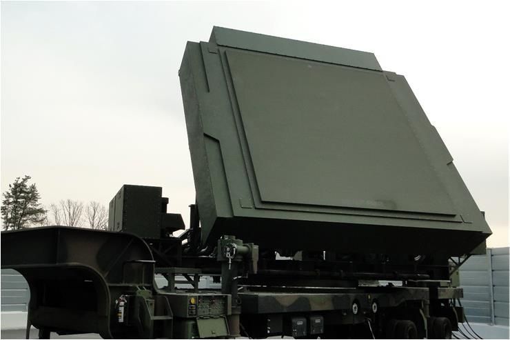 Shown in this photo provided by Hanwha Systems on Sunday, is the multi-function radar (MFR) of the long-range surface-to-air missile (L-SAM) system. (Yonhap)