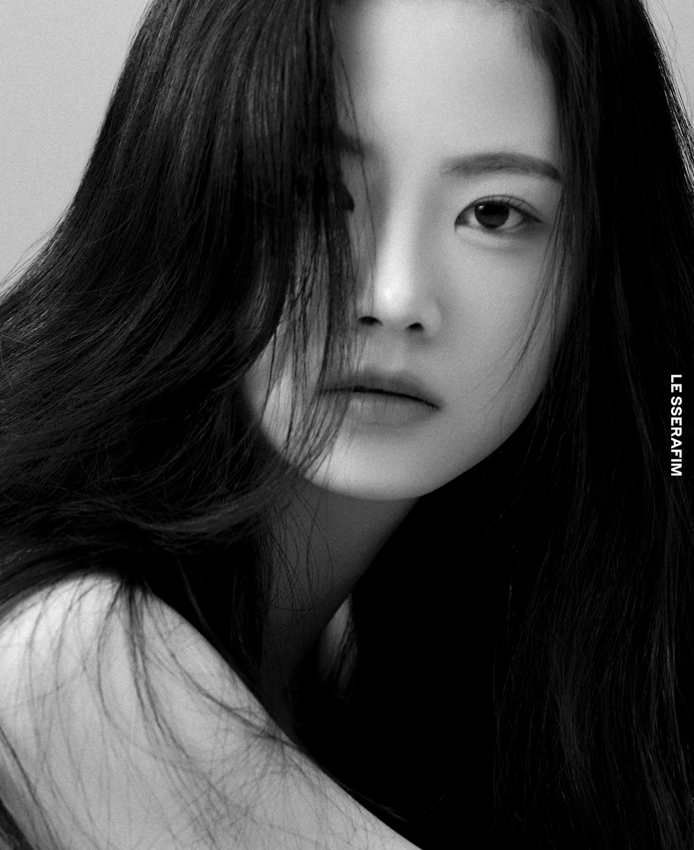 Hong Eunchae of Le Sserafim (Source Music)