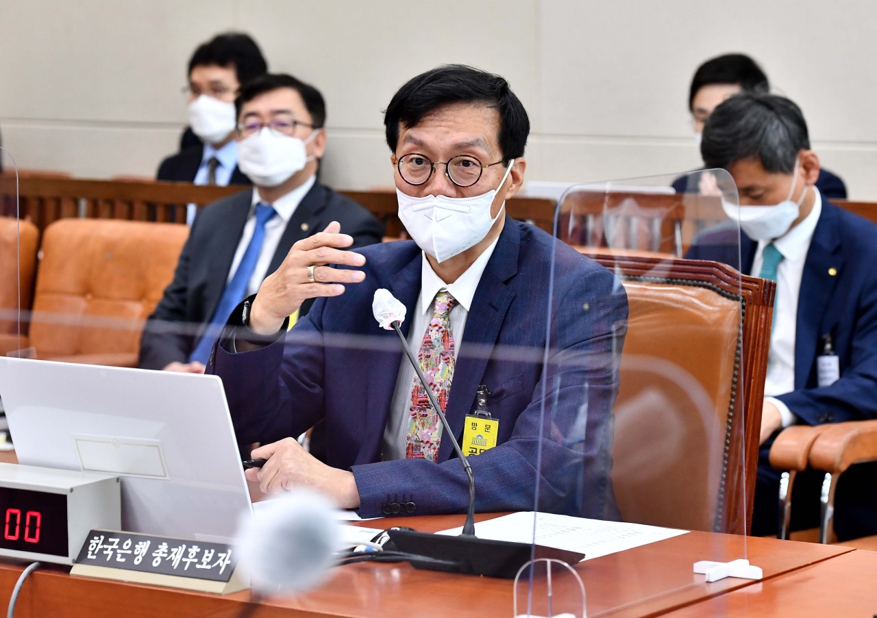 BOK chief nominee Rhee Chang-yong attends a parliamentary confirmation hearing for his nomination at the National Assembly in western Seoul on Tuesday. (Yonhap)